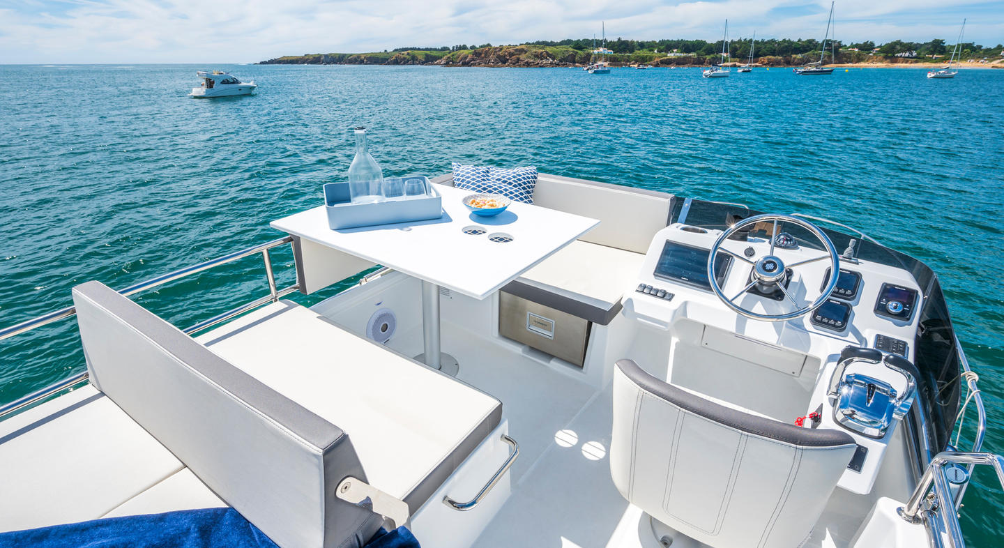 Antares_11_Fly_Exterior_15